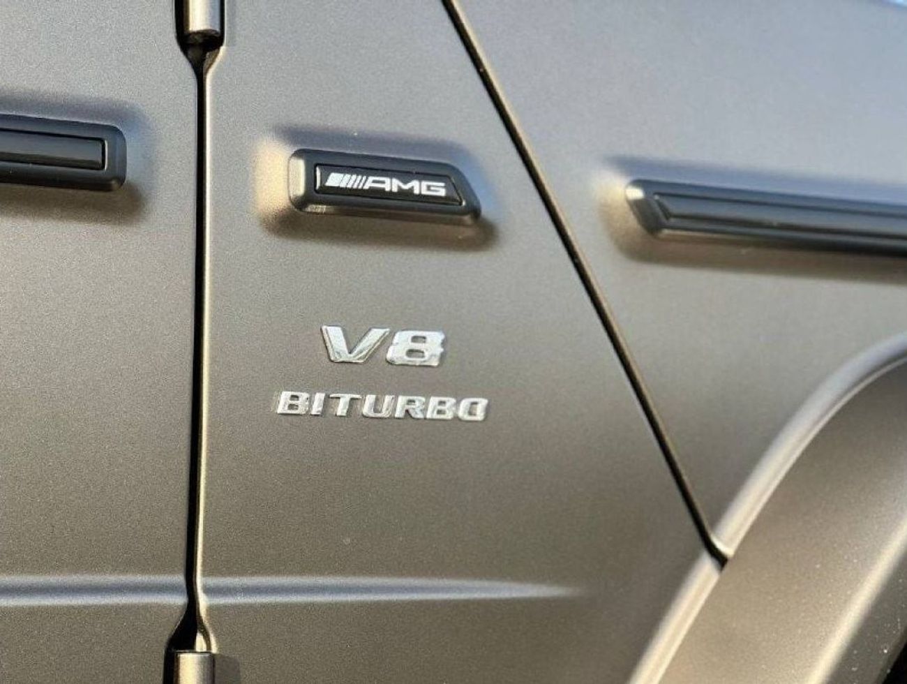 مرسيدس بنز G 63 AMG بريميوم + 4.0L V8 PTR A/T // 2022 // FULL OPTION WITH AMG KIT , 360 CAMERA // SPECIAL OFFER // BY FO