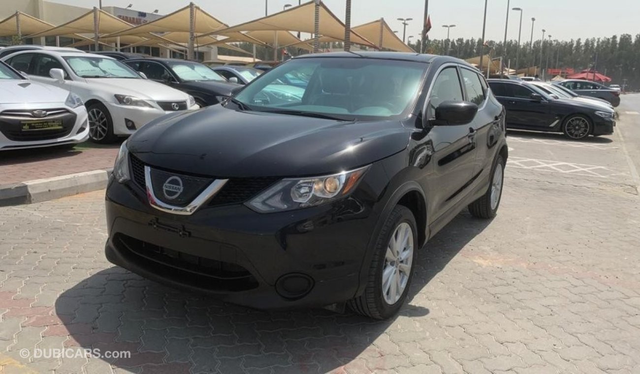 Nissan Rogue Sports - Very Clean Car