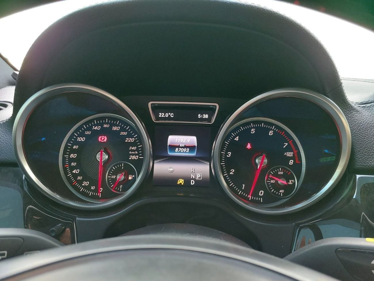 مرسيدس بنز GLS 550 MERCEDES-BENZ GLS 550 SUV LHD 2016 MODEL 4.7 PETROL AUTOMATIC (PM18220)