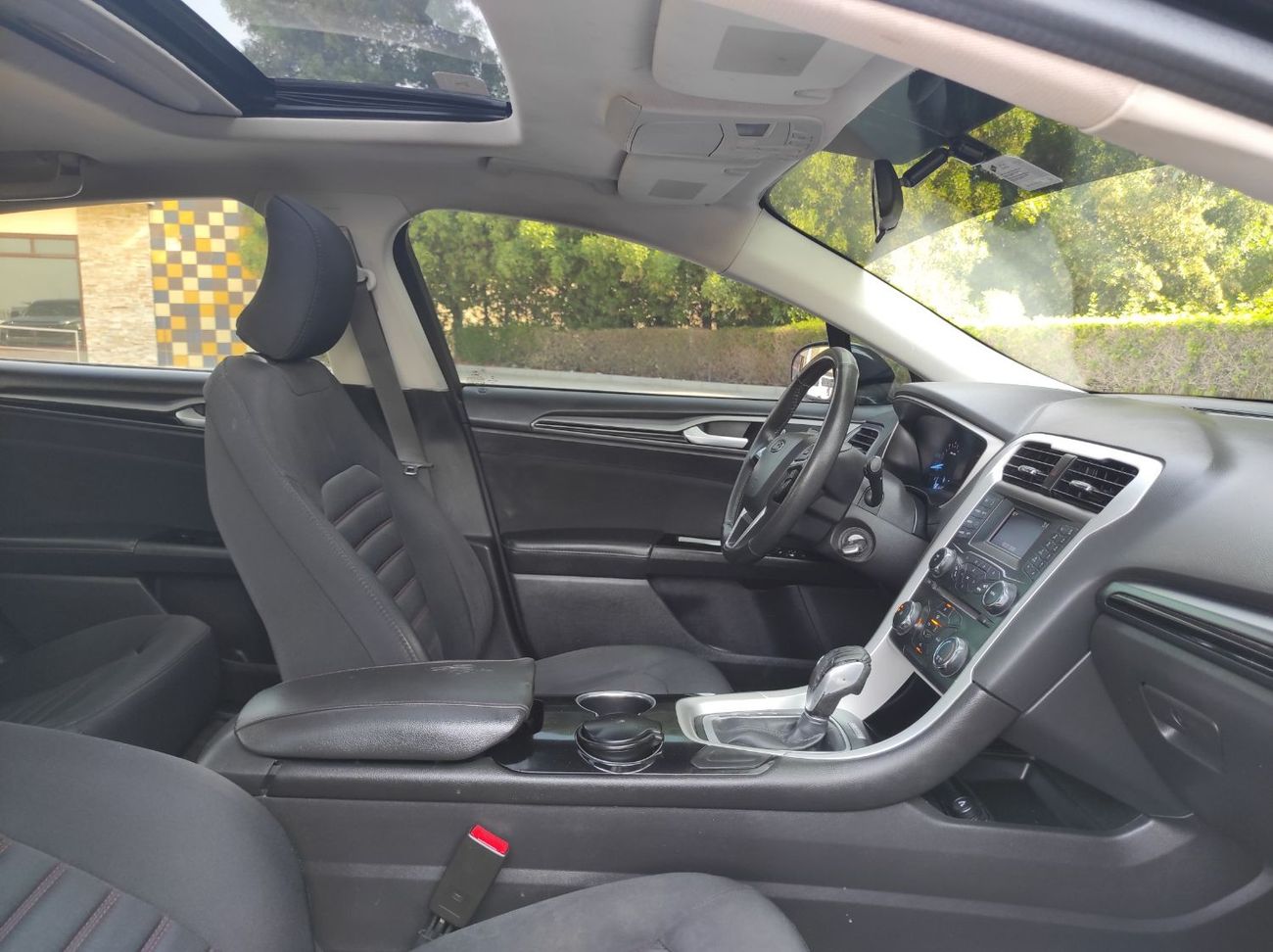 فورد فيوجن SE 2.0L Ford Fusion 2015 gcc V4 full opstions