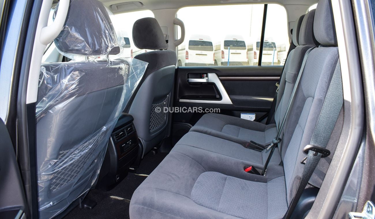 Toyota Land Cruiser VX 5.7 V8