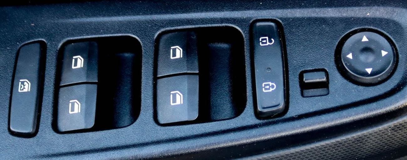 هيونداي كريتا هيونداى كريتا - 2023 - خليجى - بدون حوادث - ممشى قليل - محرك 1.6 - بحاله ممتازه