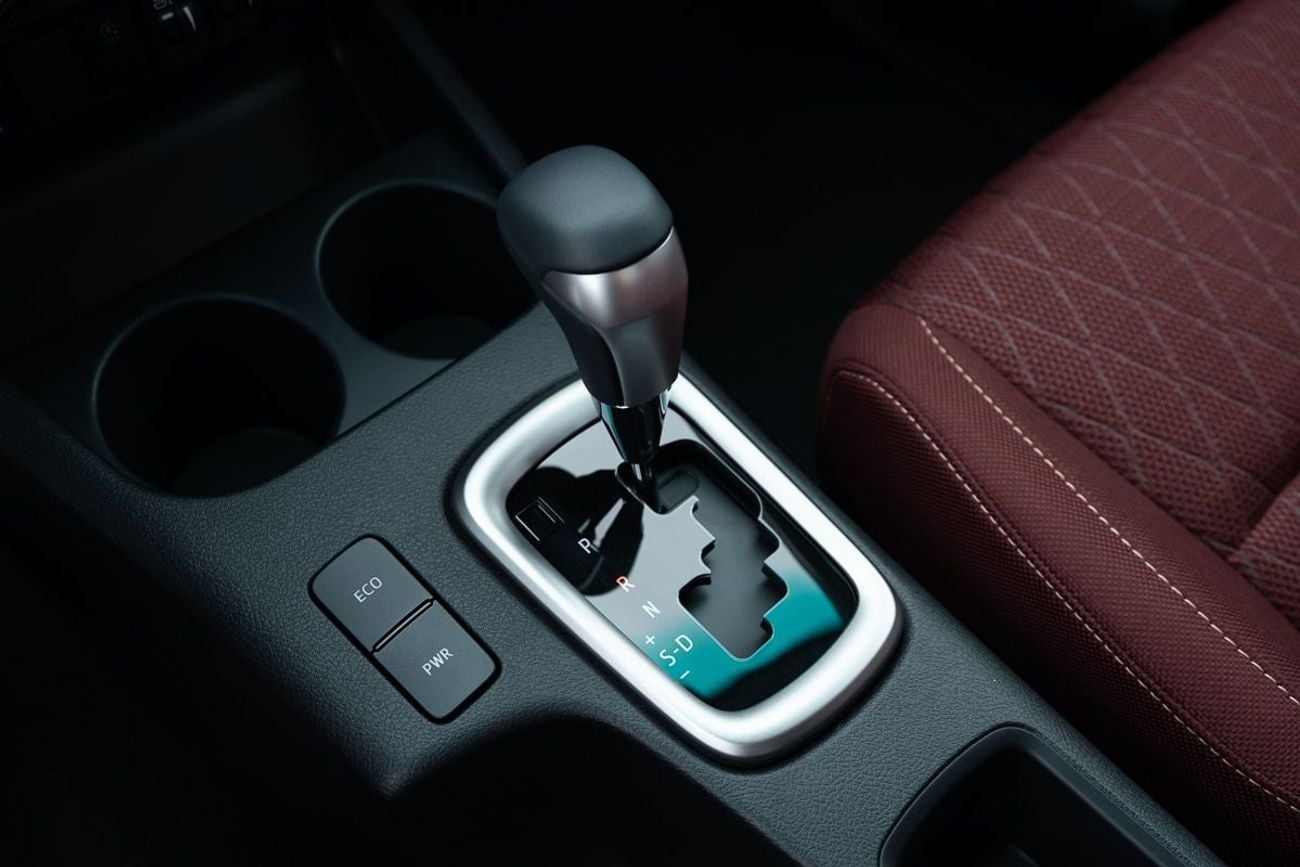 تويوتا هيلوكس S-GLX 2.8L Pick Up Diesel Automatic Transmission 4WD Double Cabin 2026