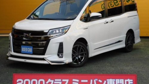 Toyota Noah ZWR80W