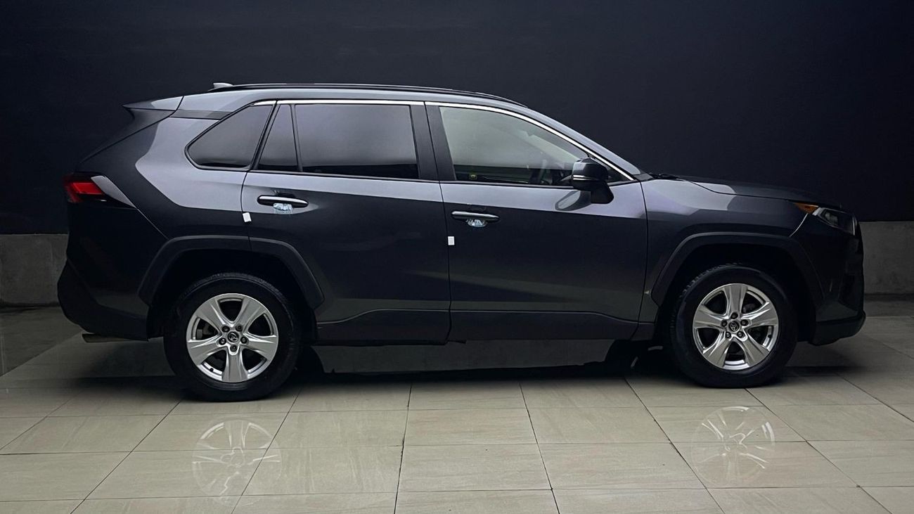 تويوتا راف ٤ XLE Full option