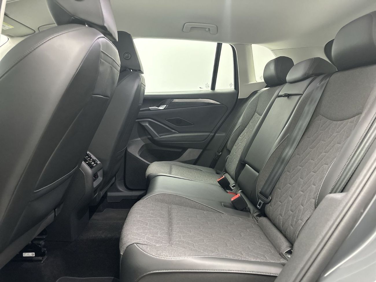 فولكس واجن تيجوان LIFE 1.4L | Rear Camera | Stylish Family SUV | Warranty | Navigation
