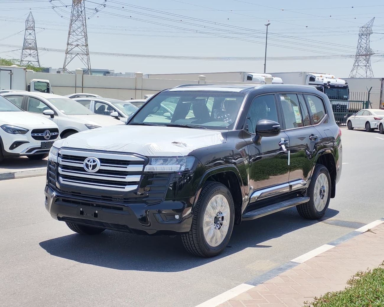 Toyota Land Cruiser 2026 Toyota Land Cruiser LC300 GXR High Option with Sunroof 4.0L V6 Petrol A/T 4WD Export Only