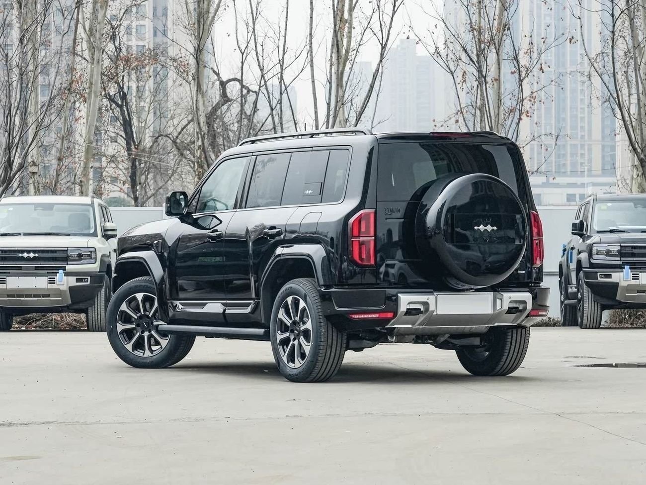 BYD Leopard 5 5 Flagship 1.5T Hybrid  4WD