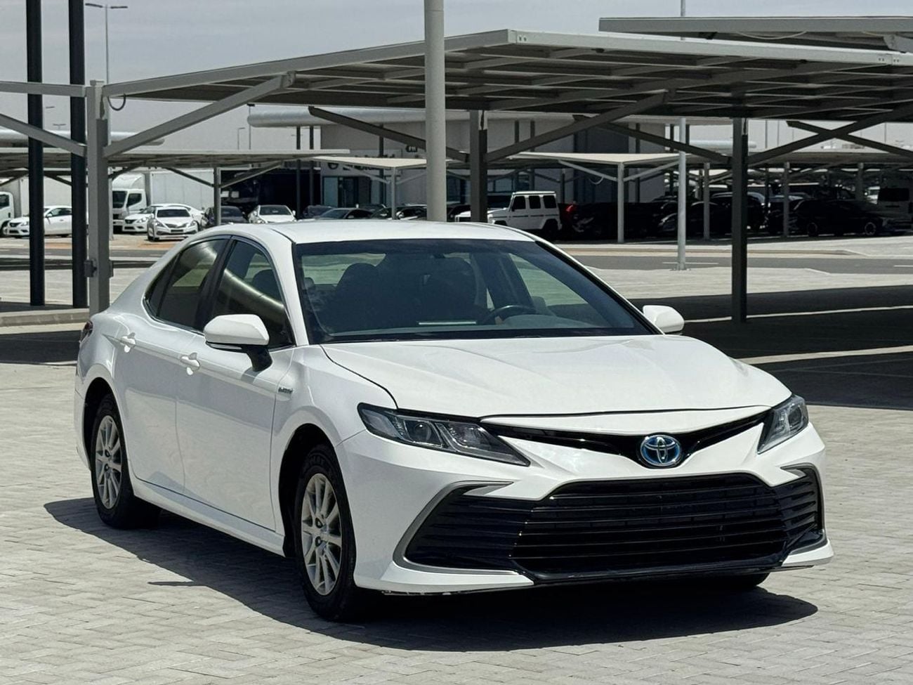 Toyota Camry GLE Hybrid 2.5L
