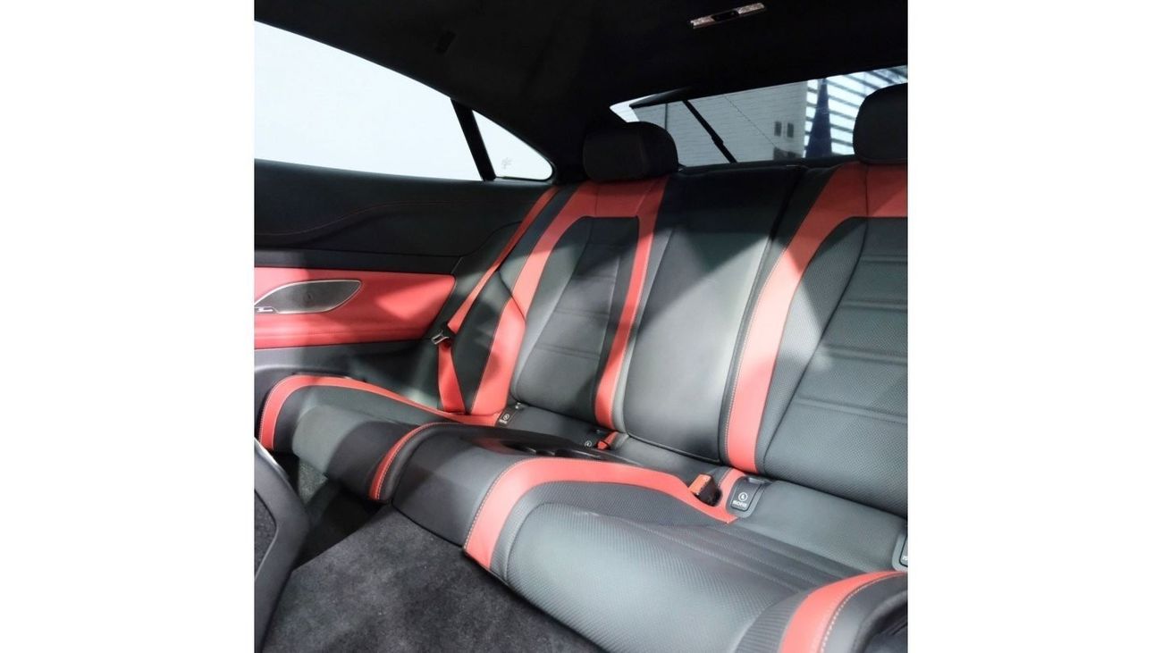 مرسيدس بنز كوبيه E 53 GCC-Just Like Brand New Car-Warranty Valid till 2027