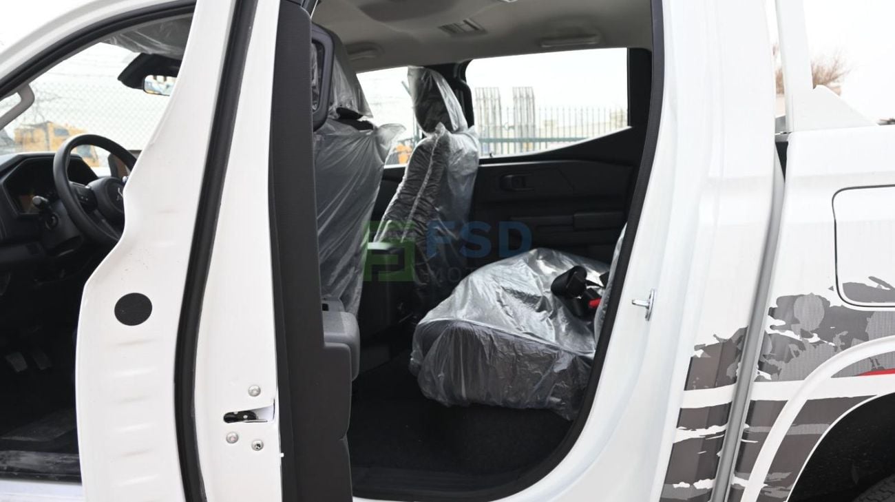 Mitsubishi L200 MITSUBISHI L200 2.4L PETROL GLS-PLUS  DCAB 4WD 5MT CHROME PACKAGE MY-2027