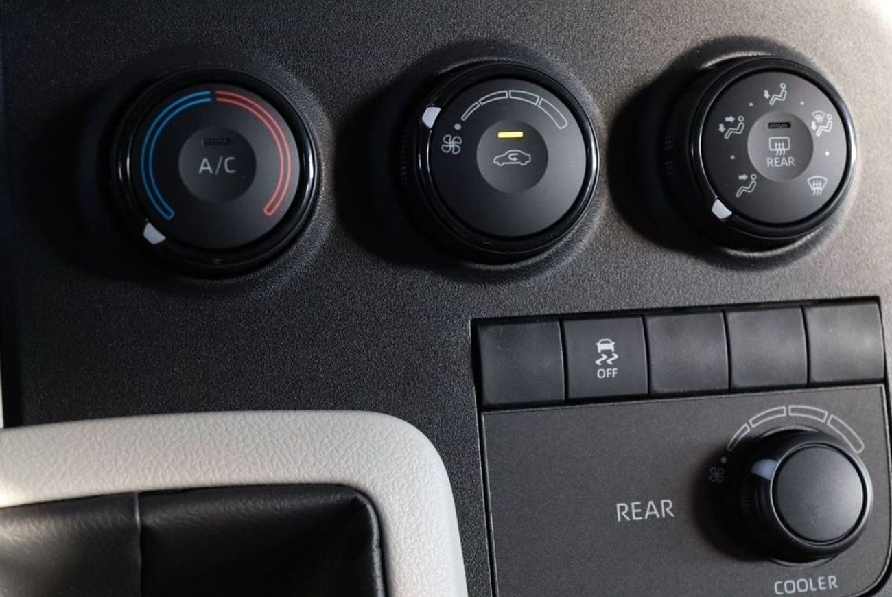 تويوتا هاياس 2025 TOYOTA HIACE 3.5 M/T - **EXPORT ONLY**التصدير فقط خارج الخليج**