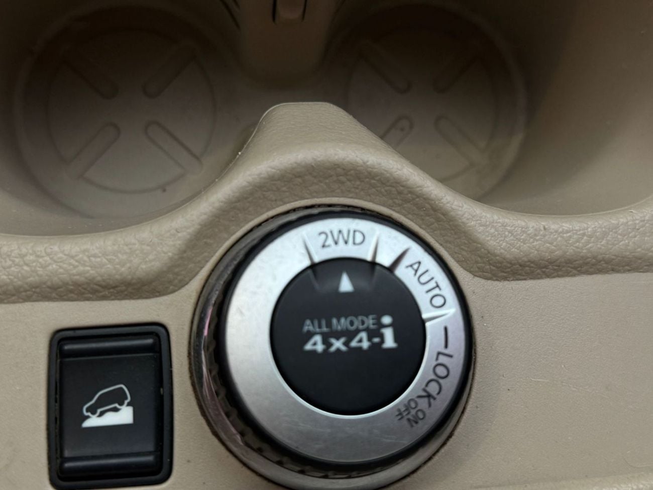 Nissan XTrail first owner, 2 keys