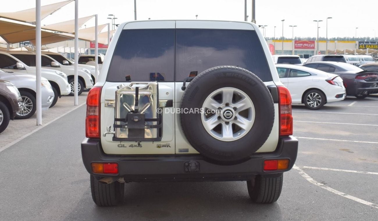 نيسان باترول سوبر سفاري GL