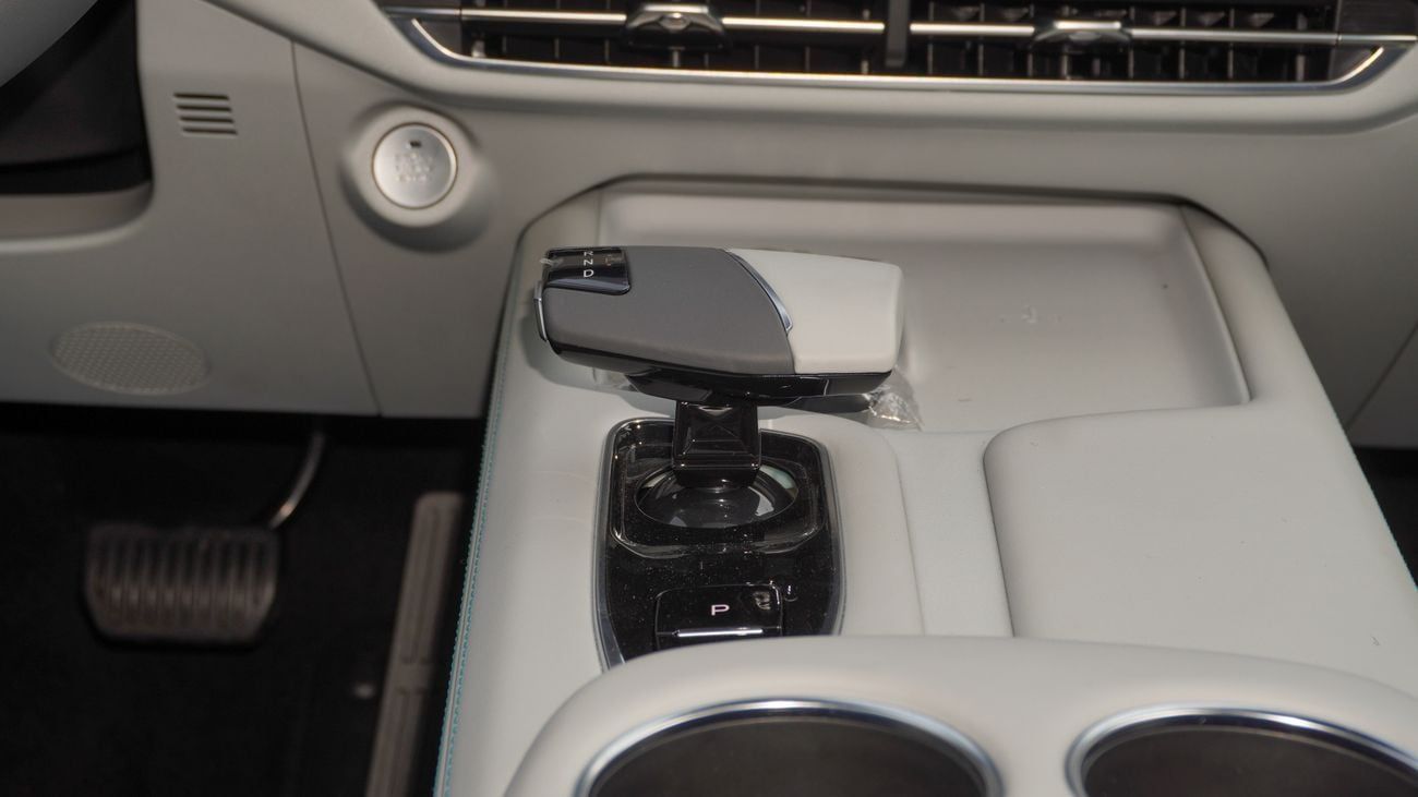 Changan Uni V Brand New Uni-Z New Energy Warship Edition 2025 1.5L 2WD Petrol Hybrid |Grey/Black & White |EXPORT &