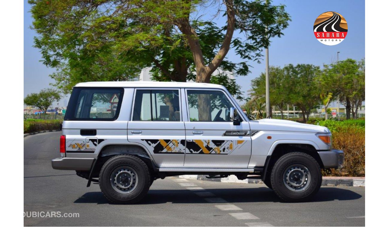 Toyota Land Cruiser Hard Top 76 V6 4.0L Petrol MT With Diff.Lock (Export only)