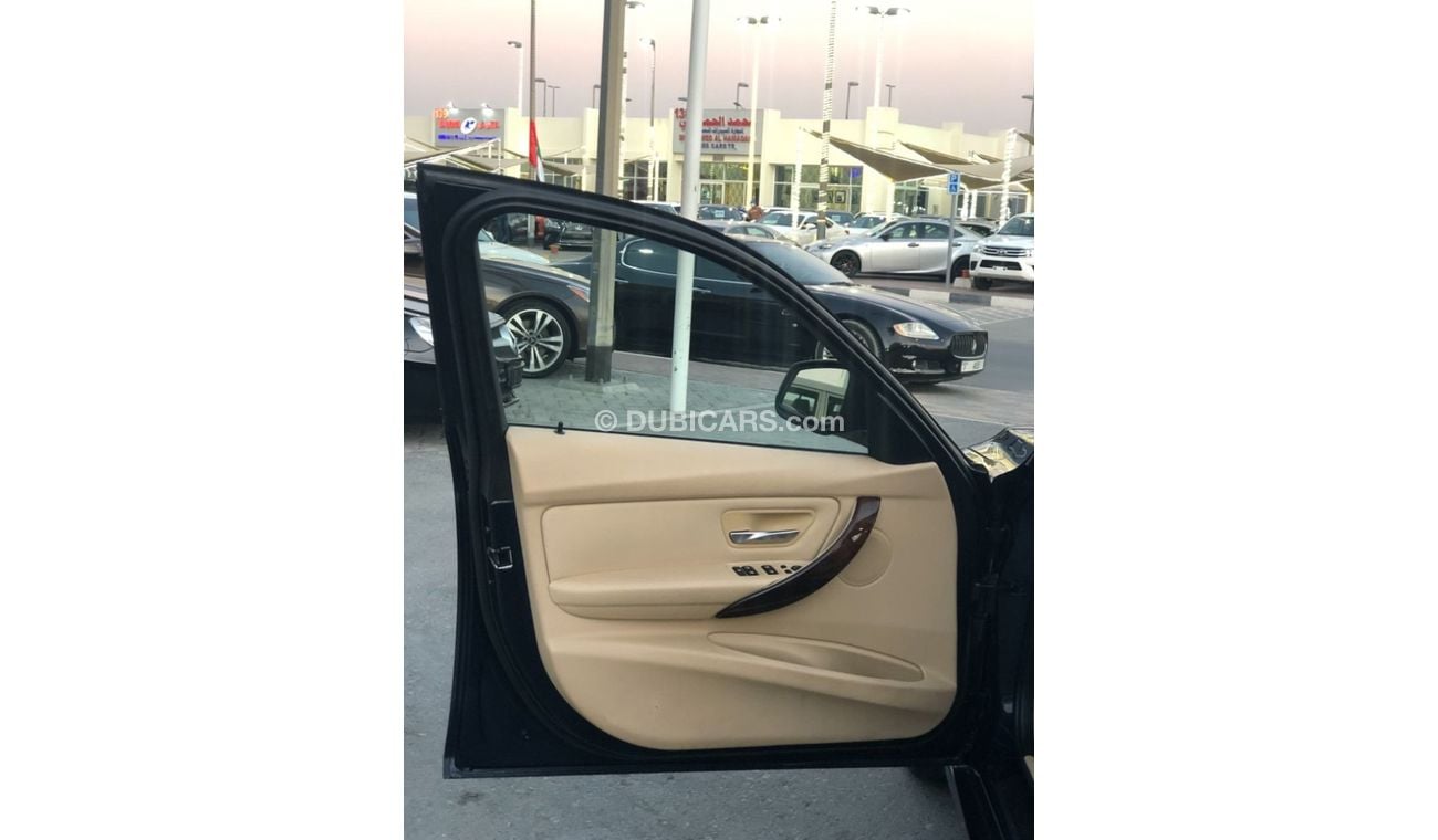 BMW 316i Bmw 316 model 2014 GCC car prefect condition full option low mileage one owner full service