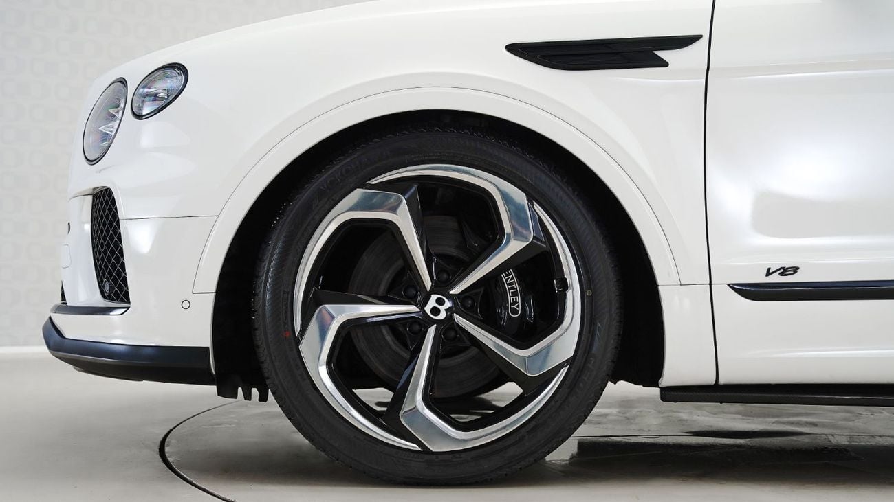 بنتلي بينتايجا Bentayga 4.0T | AED 10,330 PM | Carbon Fibre Package | Special Offer