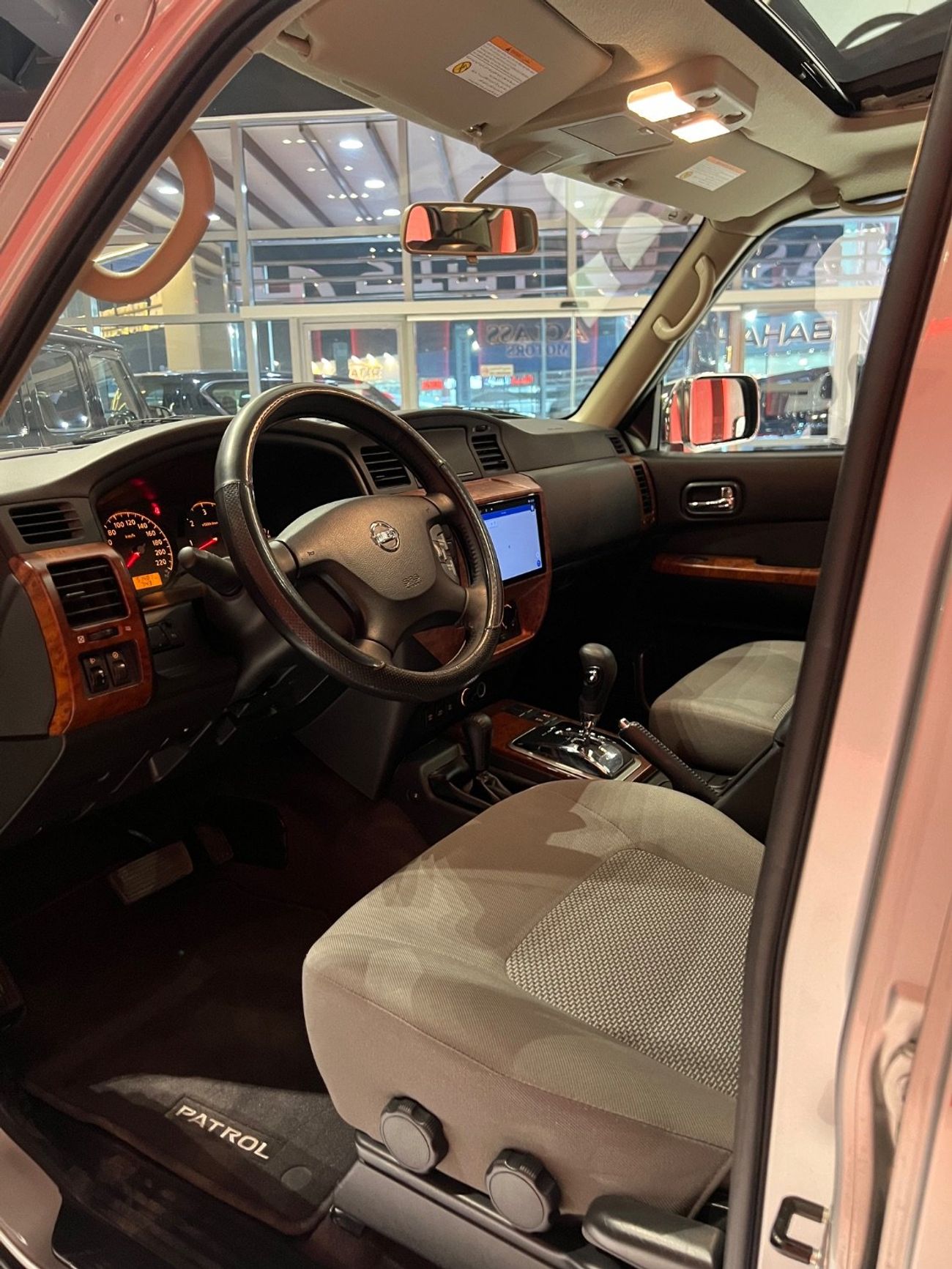 نيسان باترول سفاري Safari 4.8L A/T