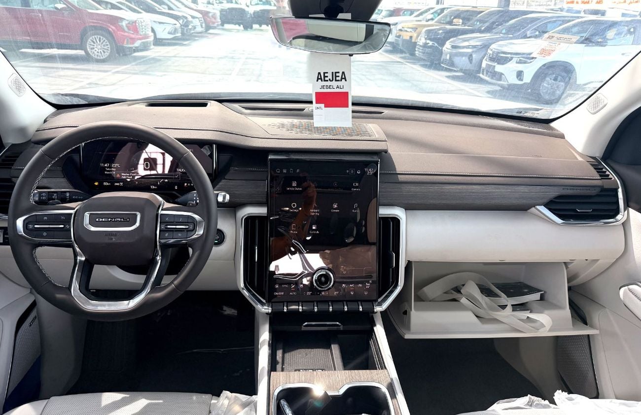 GMC Acadia DENALI 2.5L AWD - GCC Specification