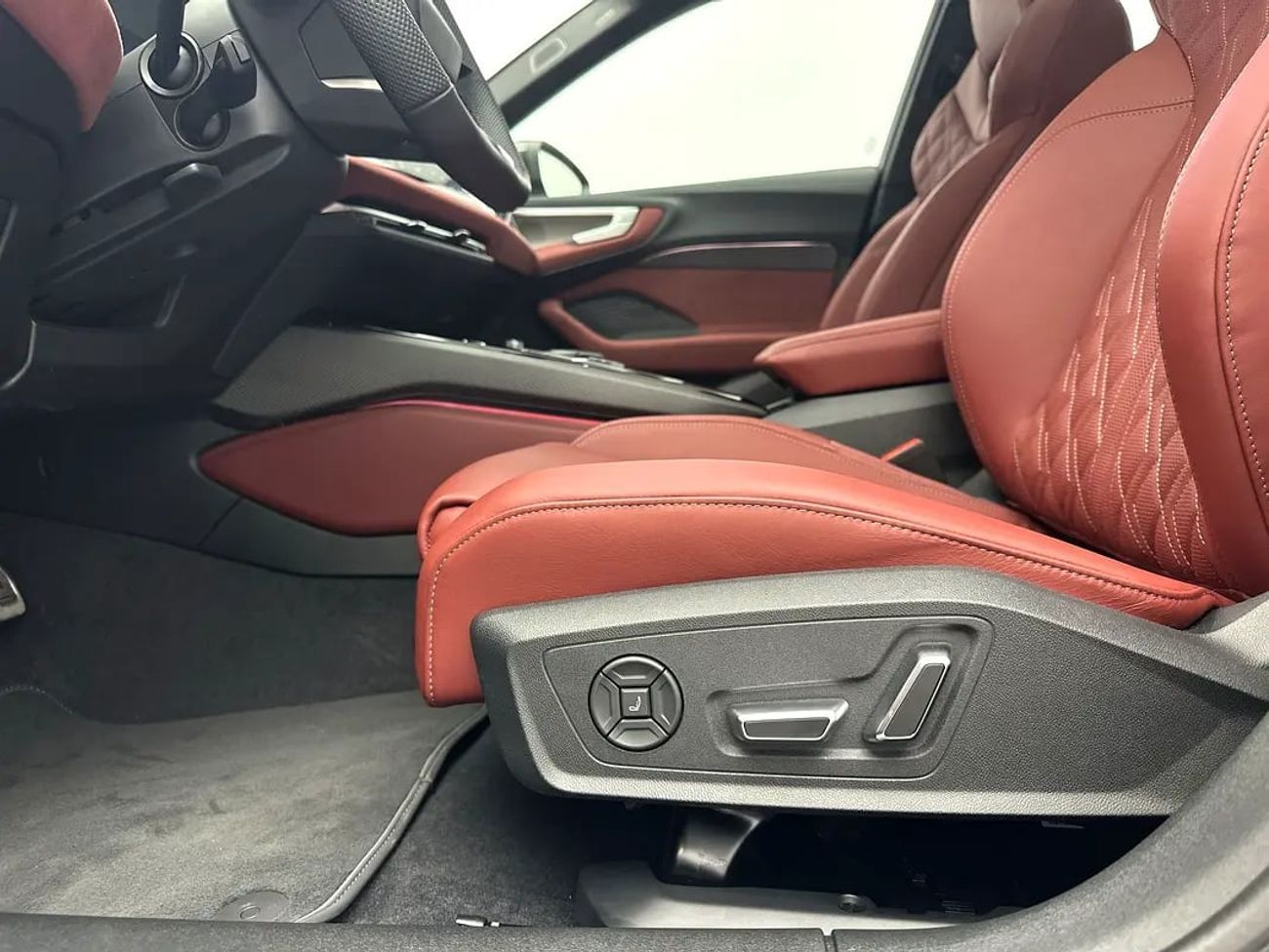 Audi S5 Sedan TFSI 367hp (Ref# 65274) EXCLUSIVE RAMADAN OFFER