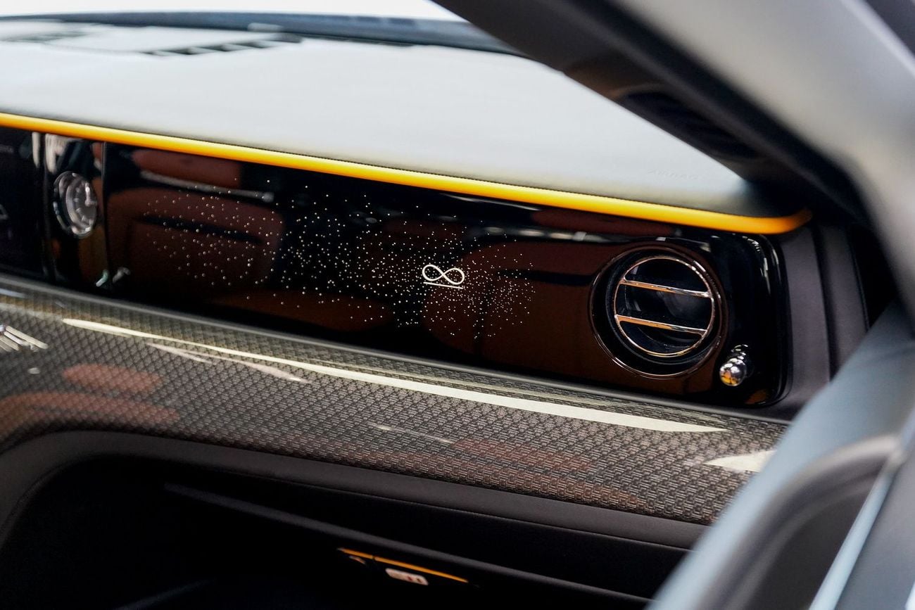 رولز رويس جوست 6.75T Short Wheelbase BLACK BADGE