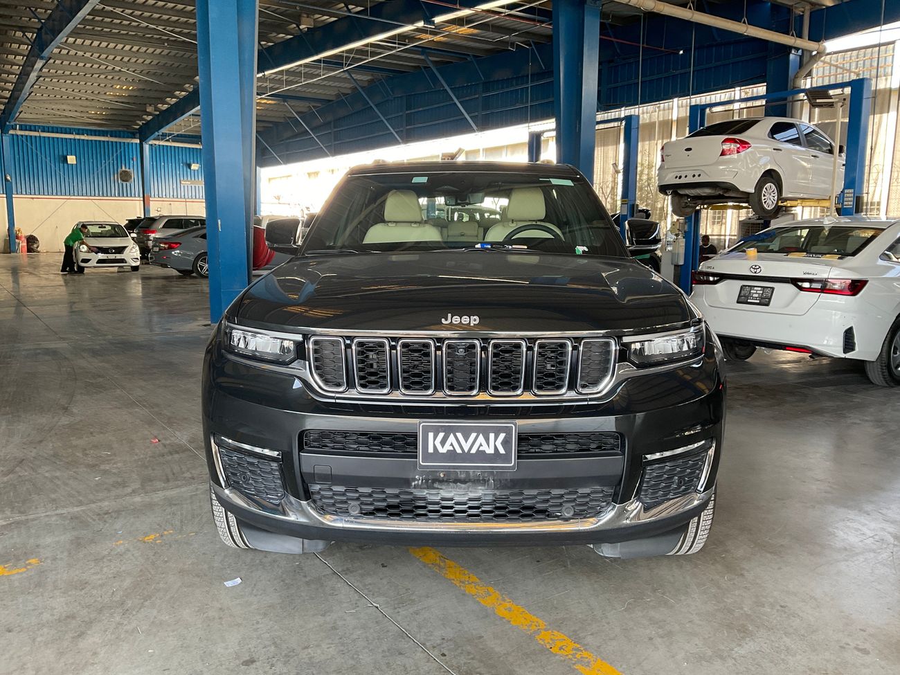 جيب جراند شيروكي Limited Plus | شامل الضمان | 0 ﺪﻔﻋﺓ ﺃﻮﻟﻯ