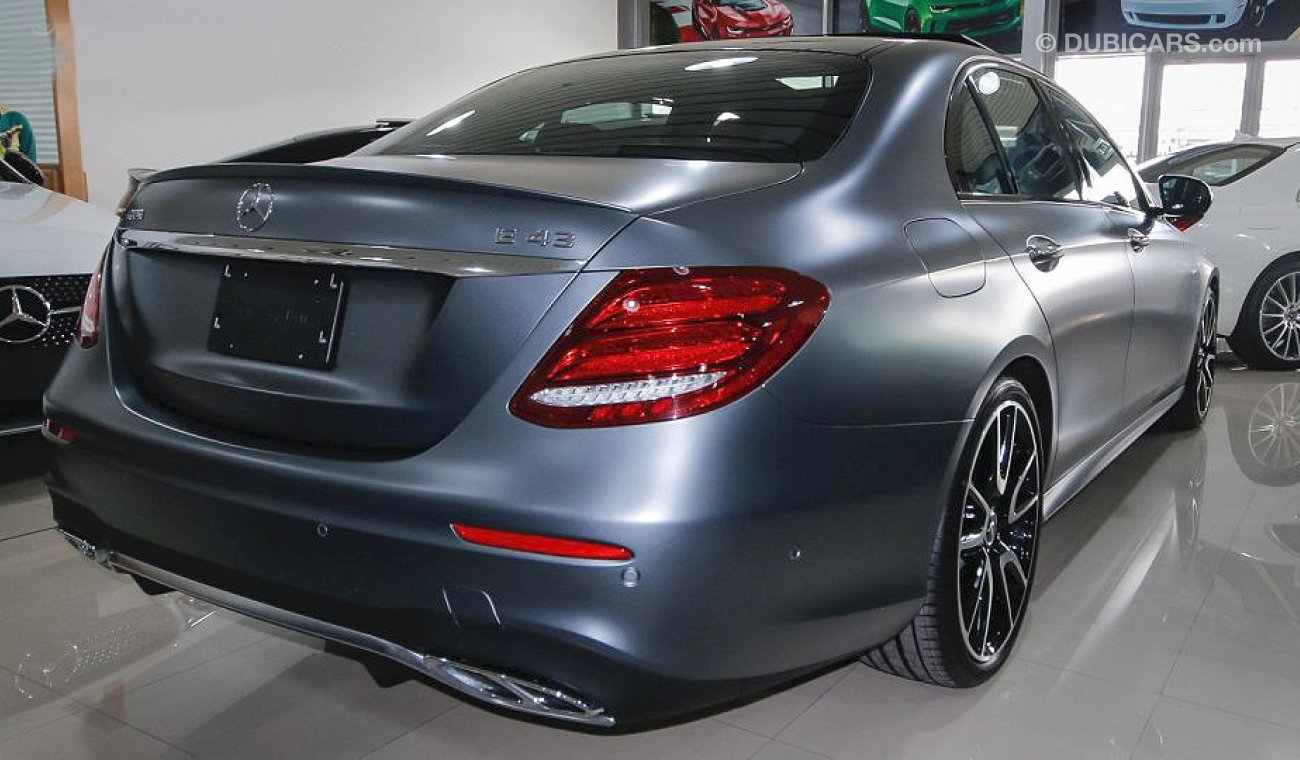 Mercedes-Benz E 43 AMG 4MATIC, 3.0L, V6 Biturbo, GCC Specs with 2 Year Unlimited Mileage Warranty