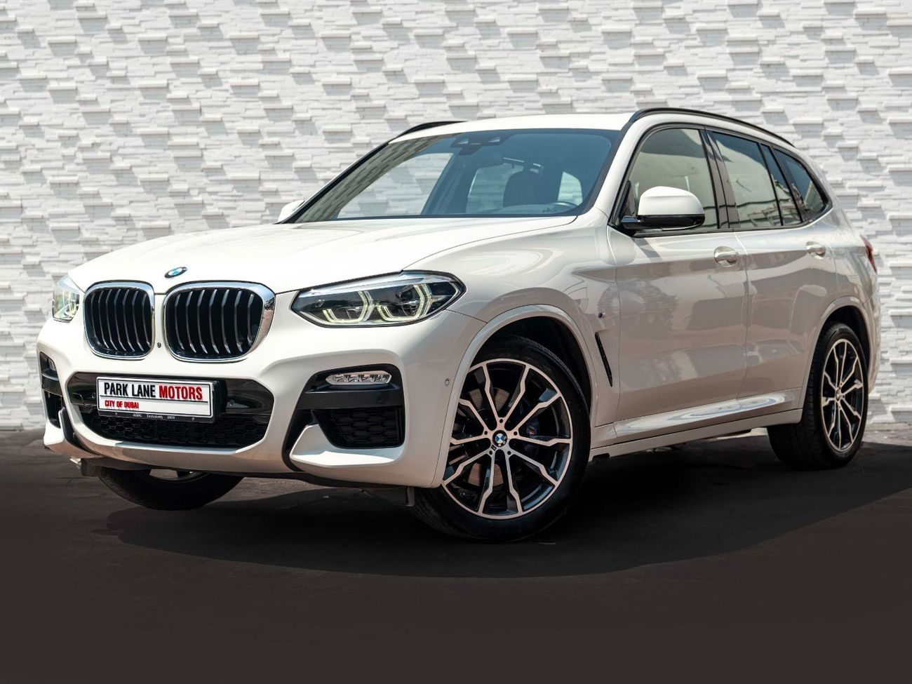 BMW X3 xDrive 30i M Sport AED 2,044 PM • X3 XDRIVE 30i • M-SPORT PACK • FULL AGMC BMW SERVICE HISTORY