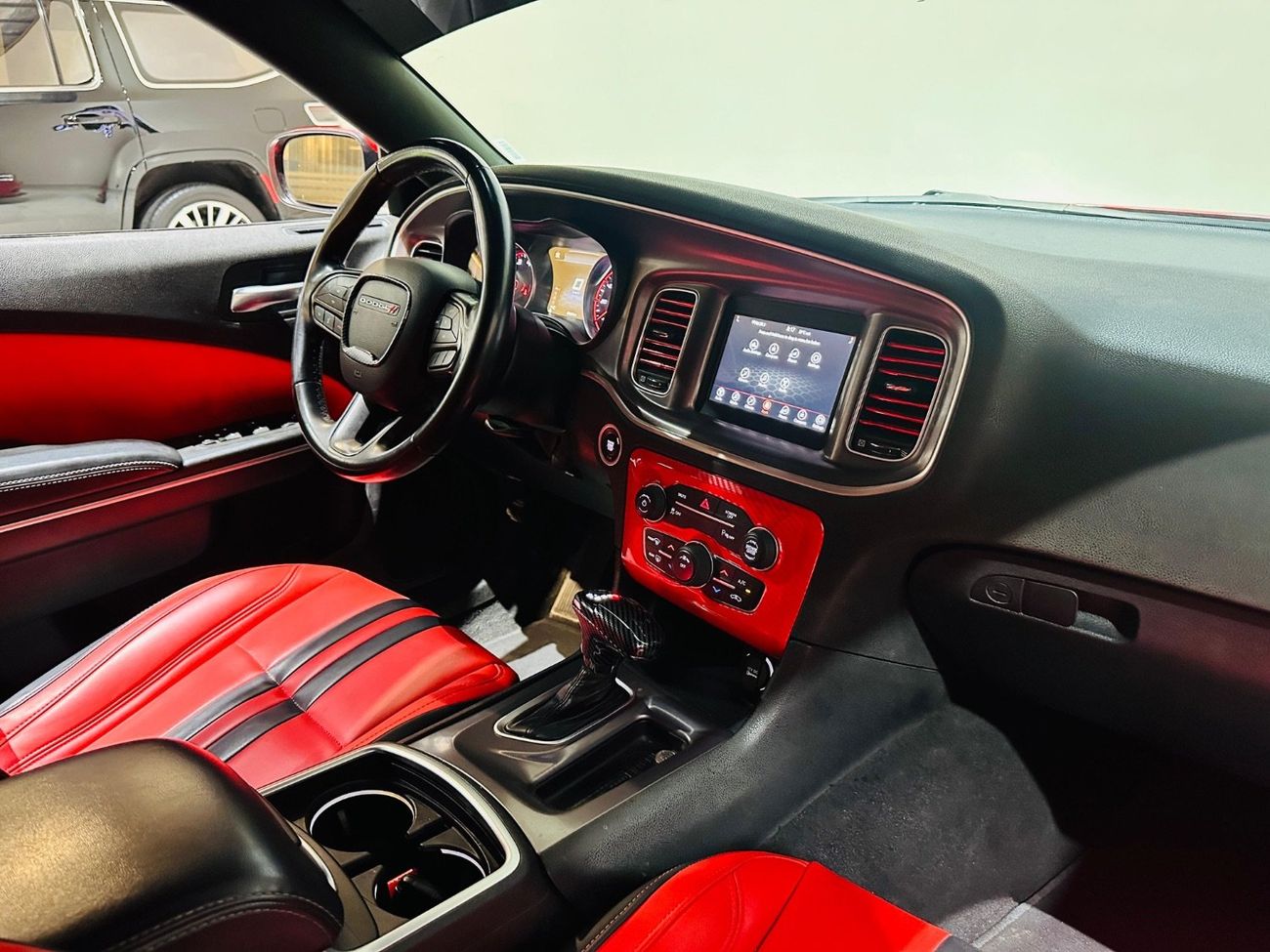 Dodge Charger SXT Mid 3.6L