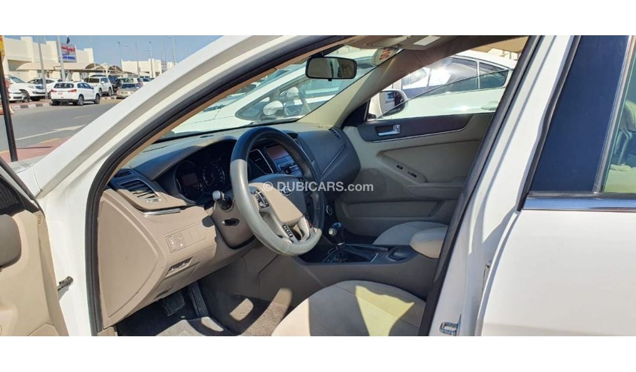 Kia Cadenza 2013 Gcc without accidents