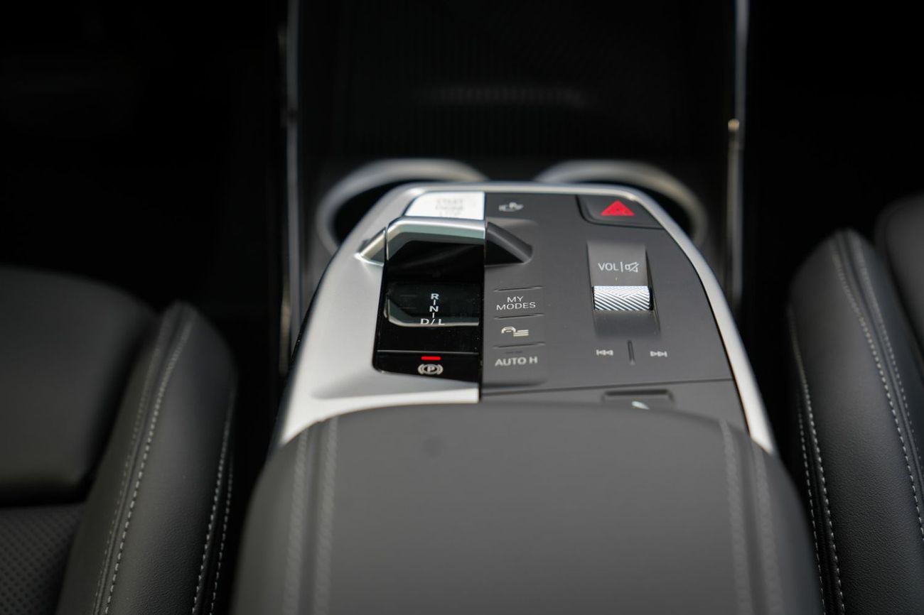 بي أم دبليو X2 S DRIVE 25I 2026 M SPORT KIT!! BRAND NEW CAR!! MENTIONED PRICE IS FOR EXPORT ONLY