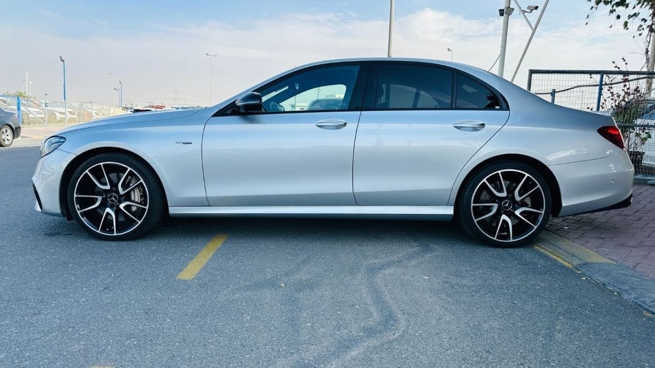 مرسيدس بنز E 53