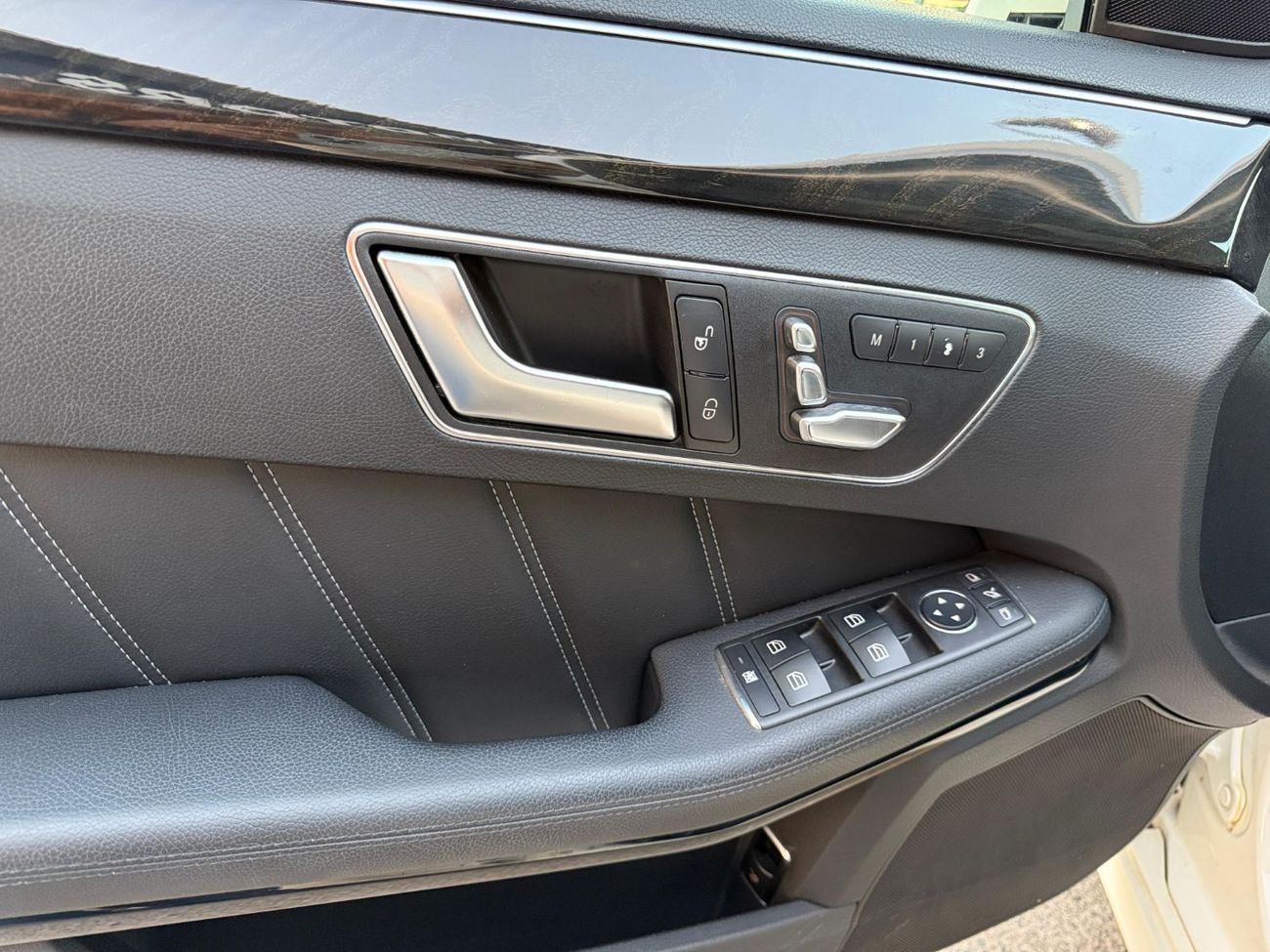 مرسيدس بنز E 400