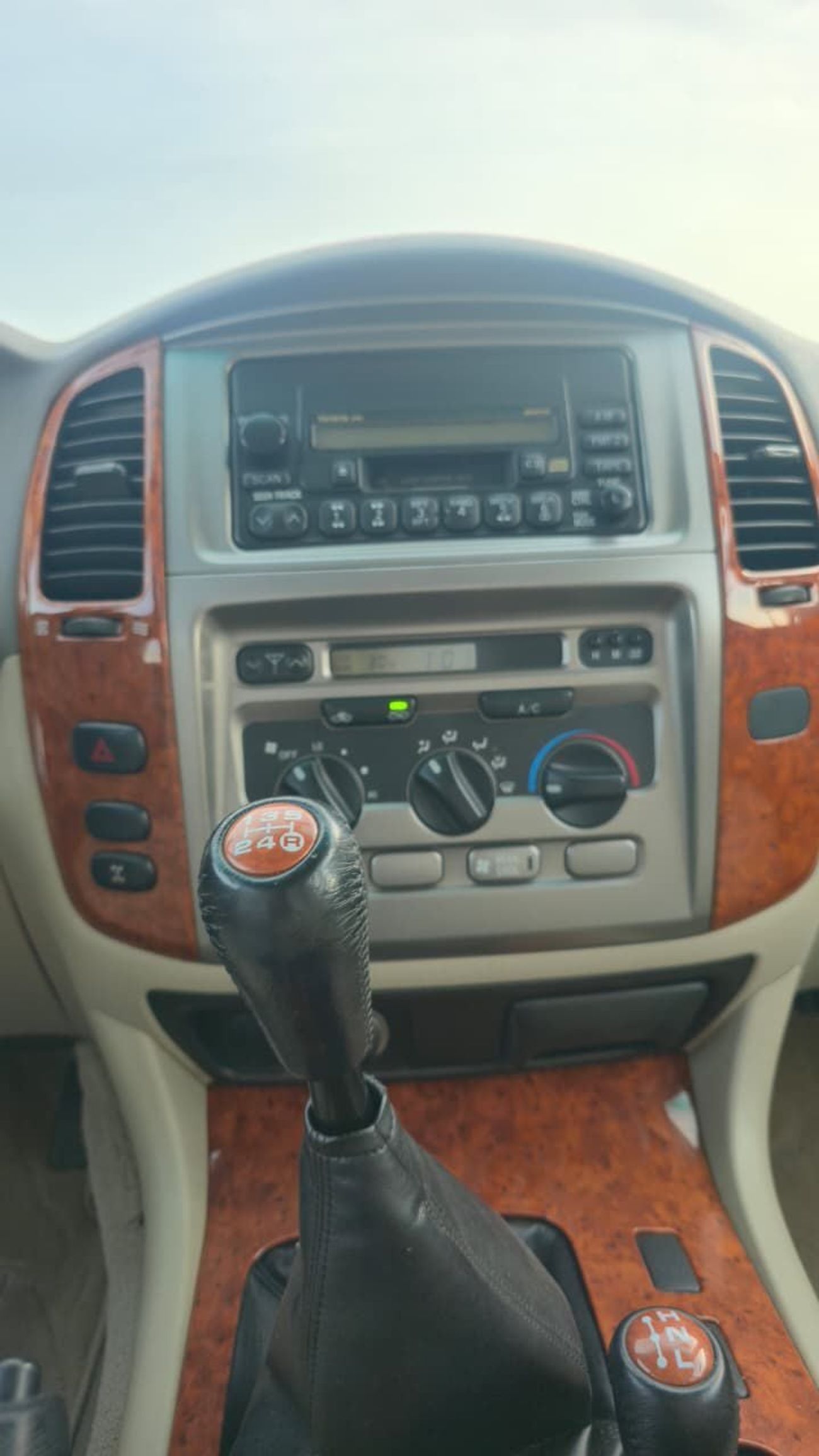 Toyota Land Cruiser GXR GCC only 30900 KM