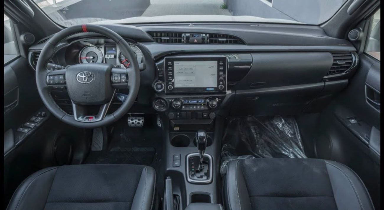Toyota Hilux GR SPORT