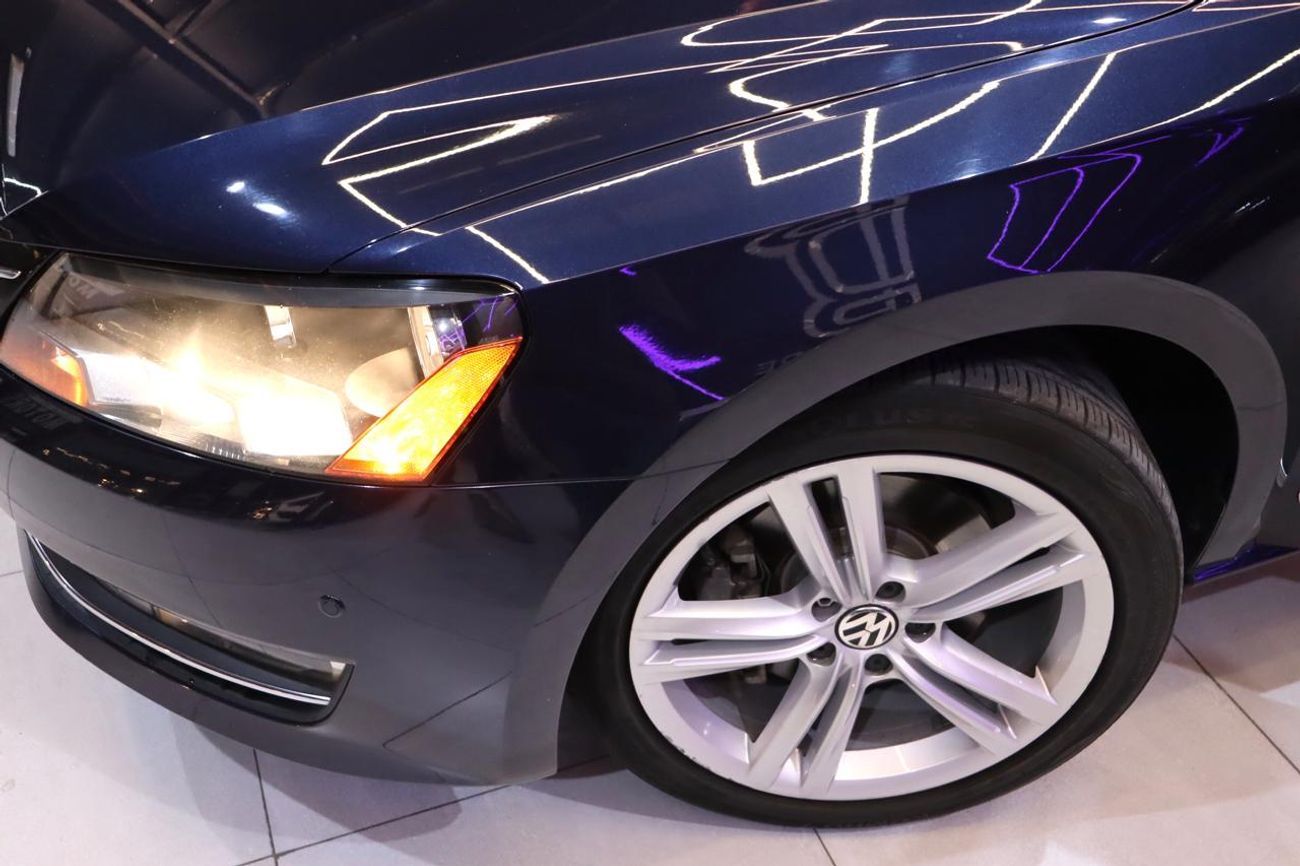 Volkswagen Passat SEL 2.5L VOLKSWAGEN PASSAT | GCC | V5 | 2016 | NO ACCIDENT HISTORY