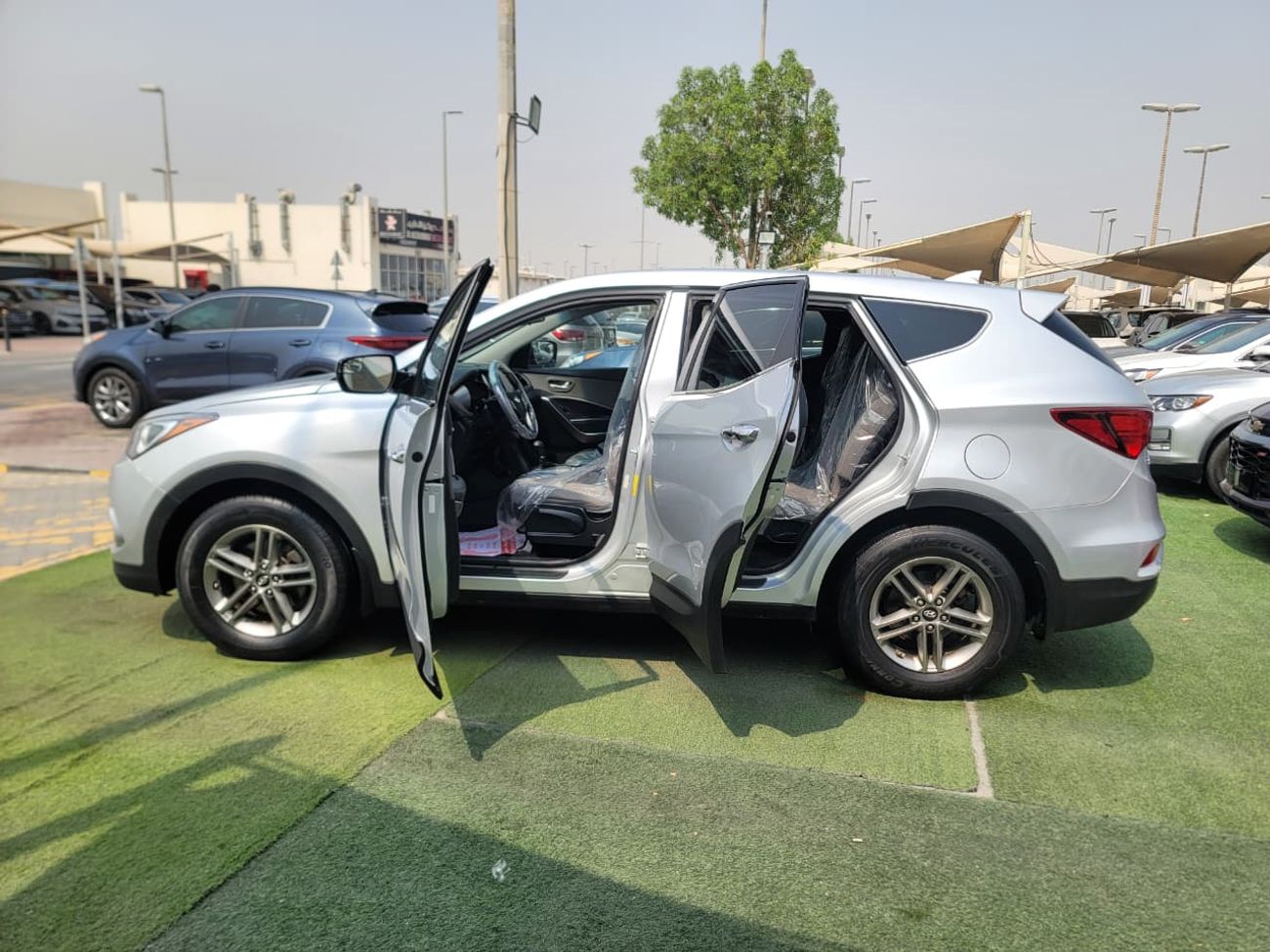 هيونداي سانتا في Very Clean Car