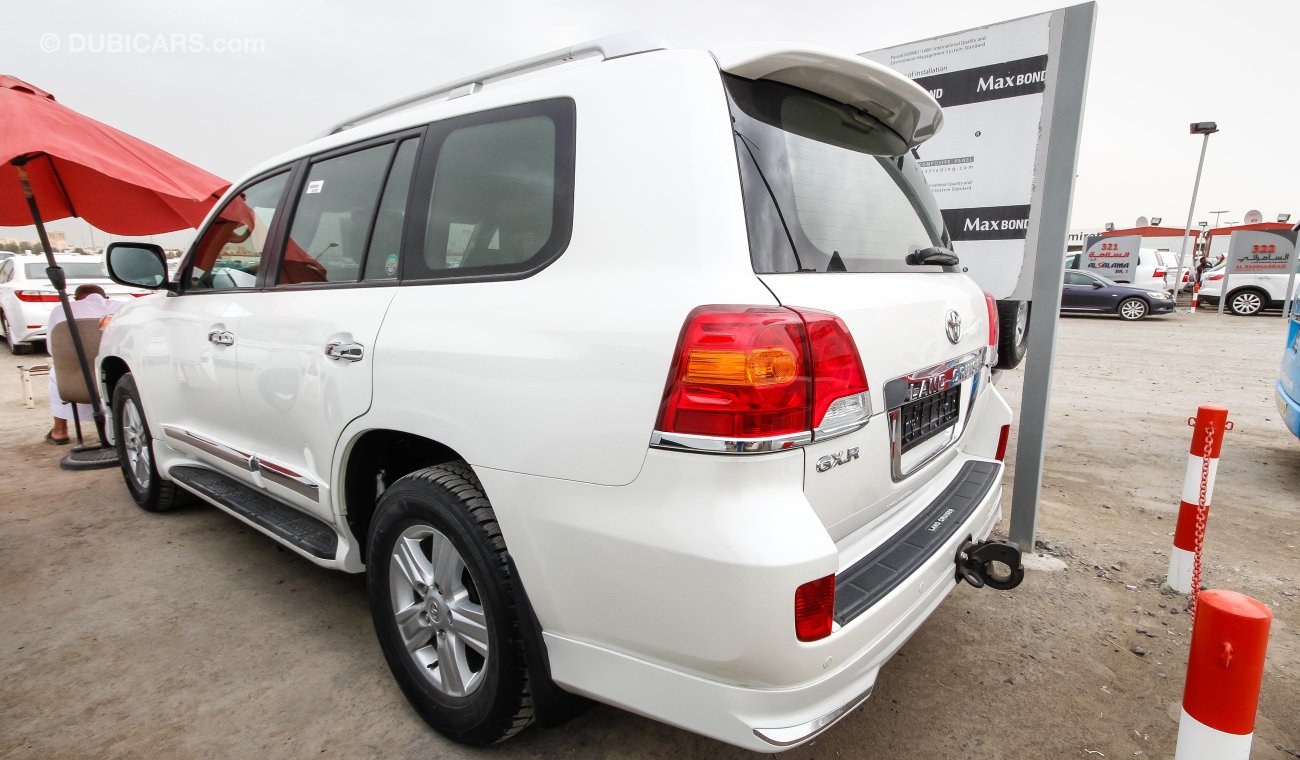 Toyota Land Cruiser GXR V8