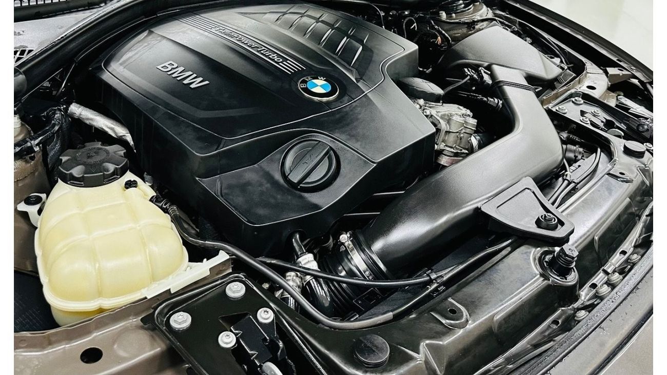 BMW 335i Sport Line GCC .. FSH .. Perfect Condition .. Full Options