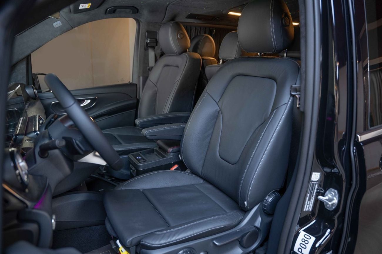 مرسيدس بنز V 300 AVANTGARDE Built by Barugzai | Agency Warranty | VIP Interior