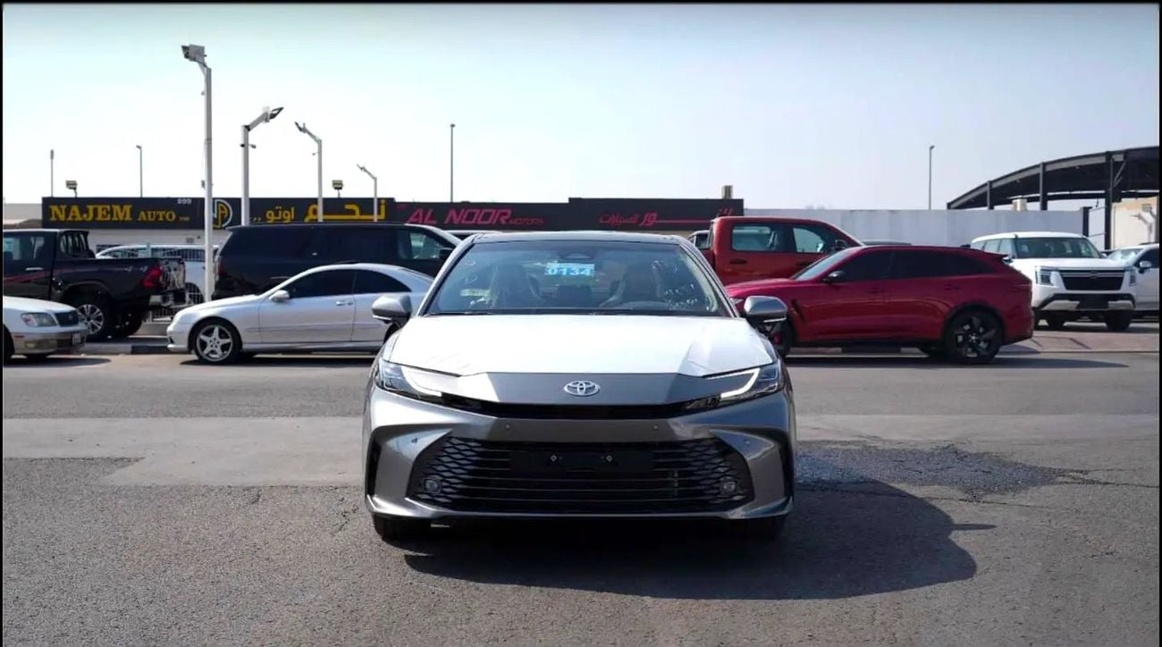 Toyota Camry LUMIERE HEV Lumiere 2.5L HYBRID | GCC Specs | Brand