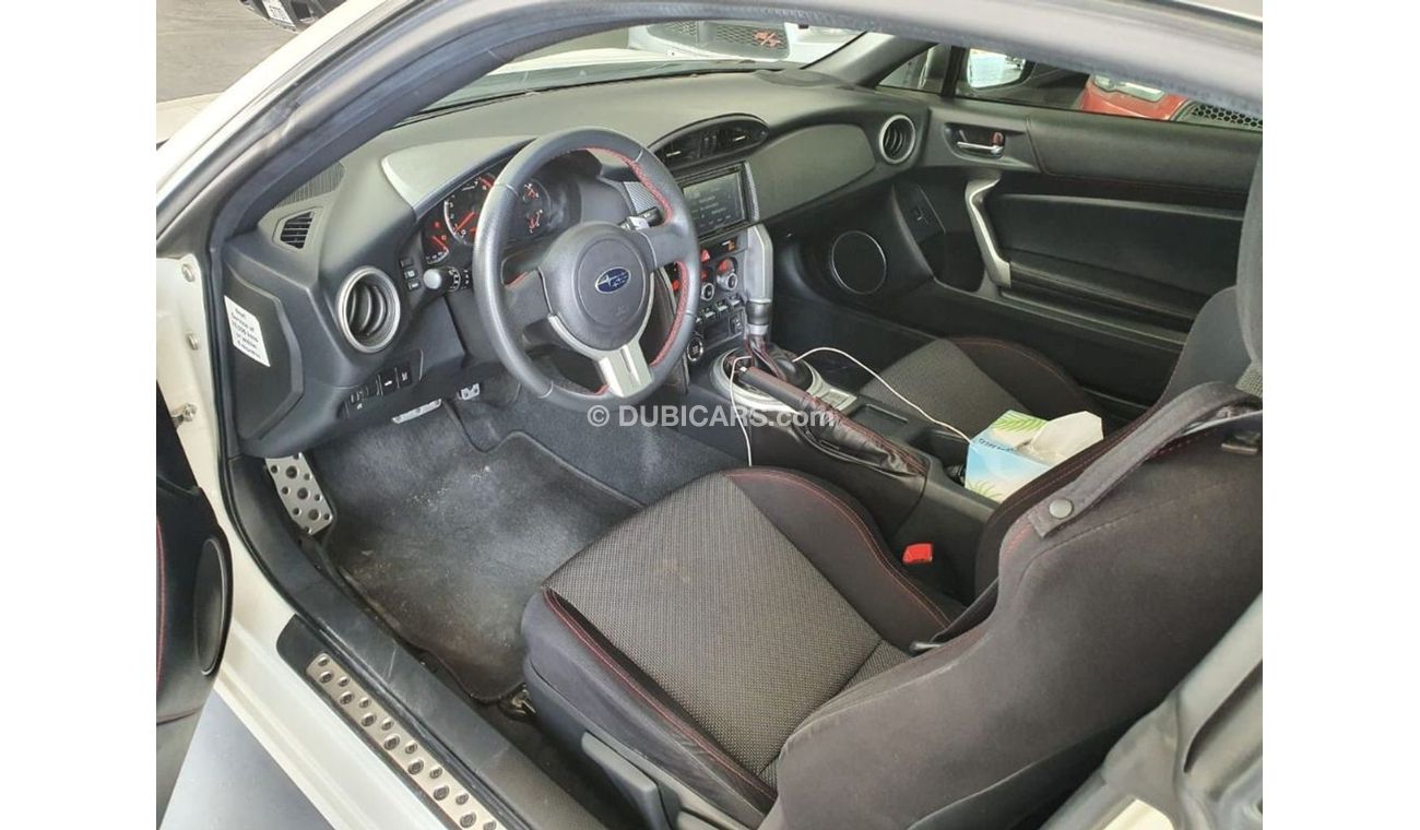 سوبارو BRZ للبيع سوبارو بي آر زد.... موديل 2016.... خليجي