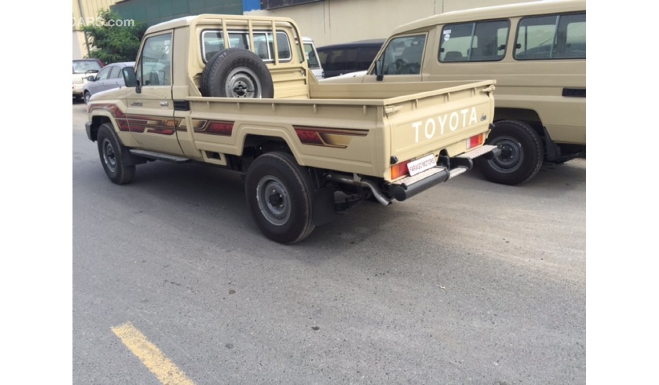 Toyota Land Cruiser Pick Up