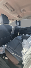 Mitsubishi L200 MITSUBISHI L200 TRITON 148 HP FULL OPTION , GCC SPORTERO