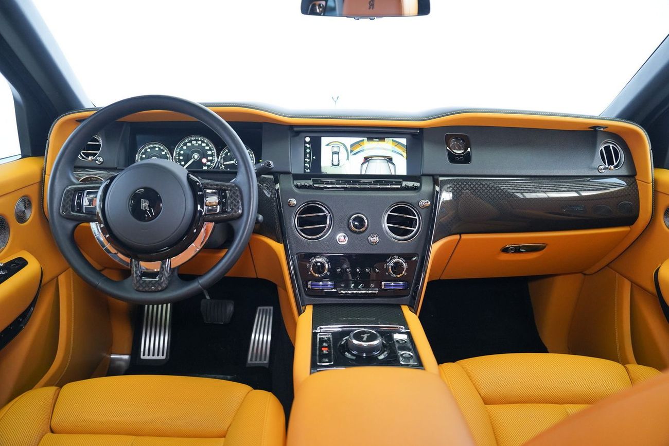 رولز رويس كولينان BLACK BADGE