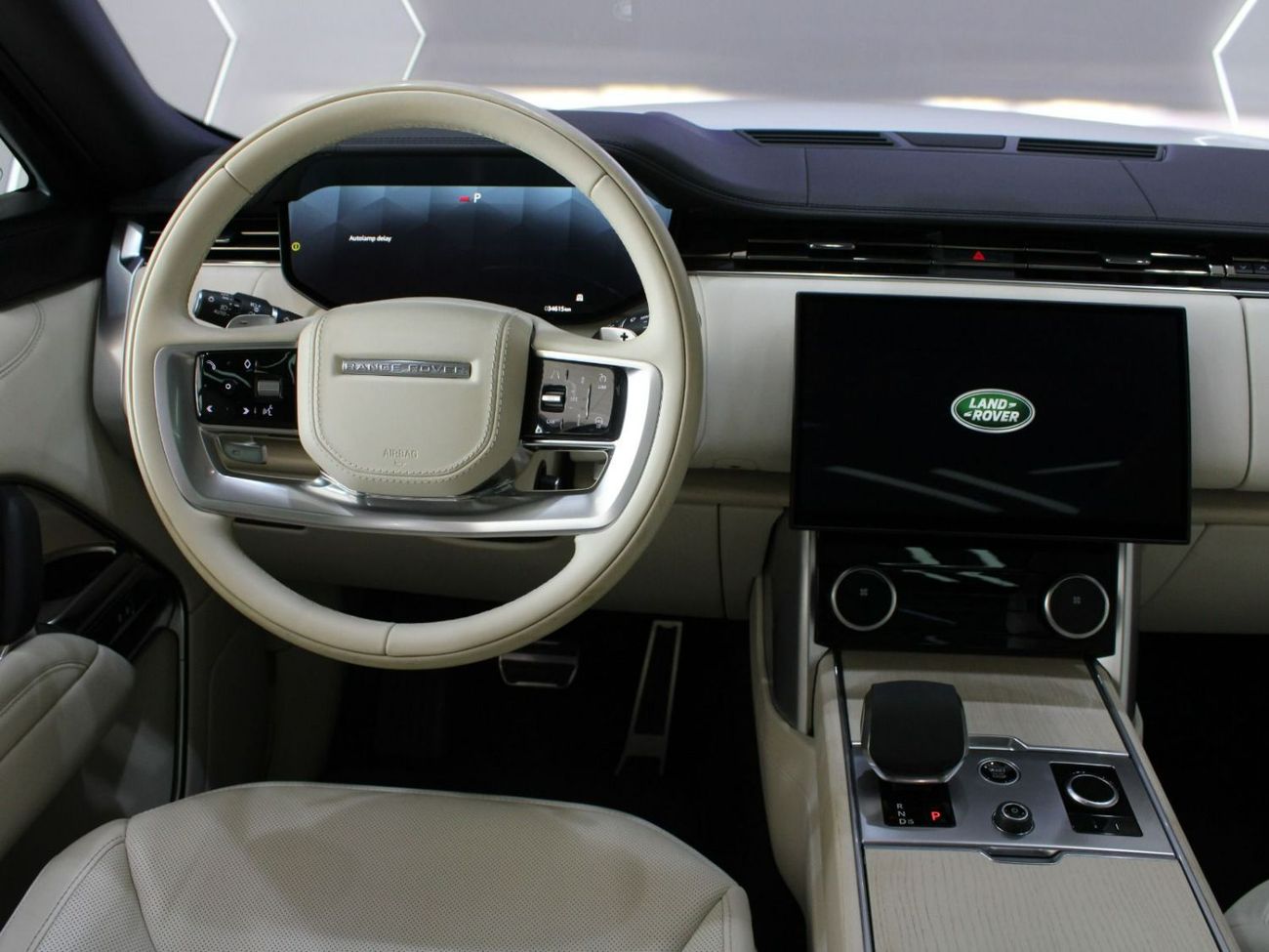 Land Rover Range Rover Vogue Autobiography P530 - Long Wheel base