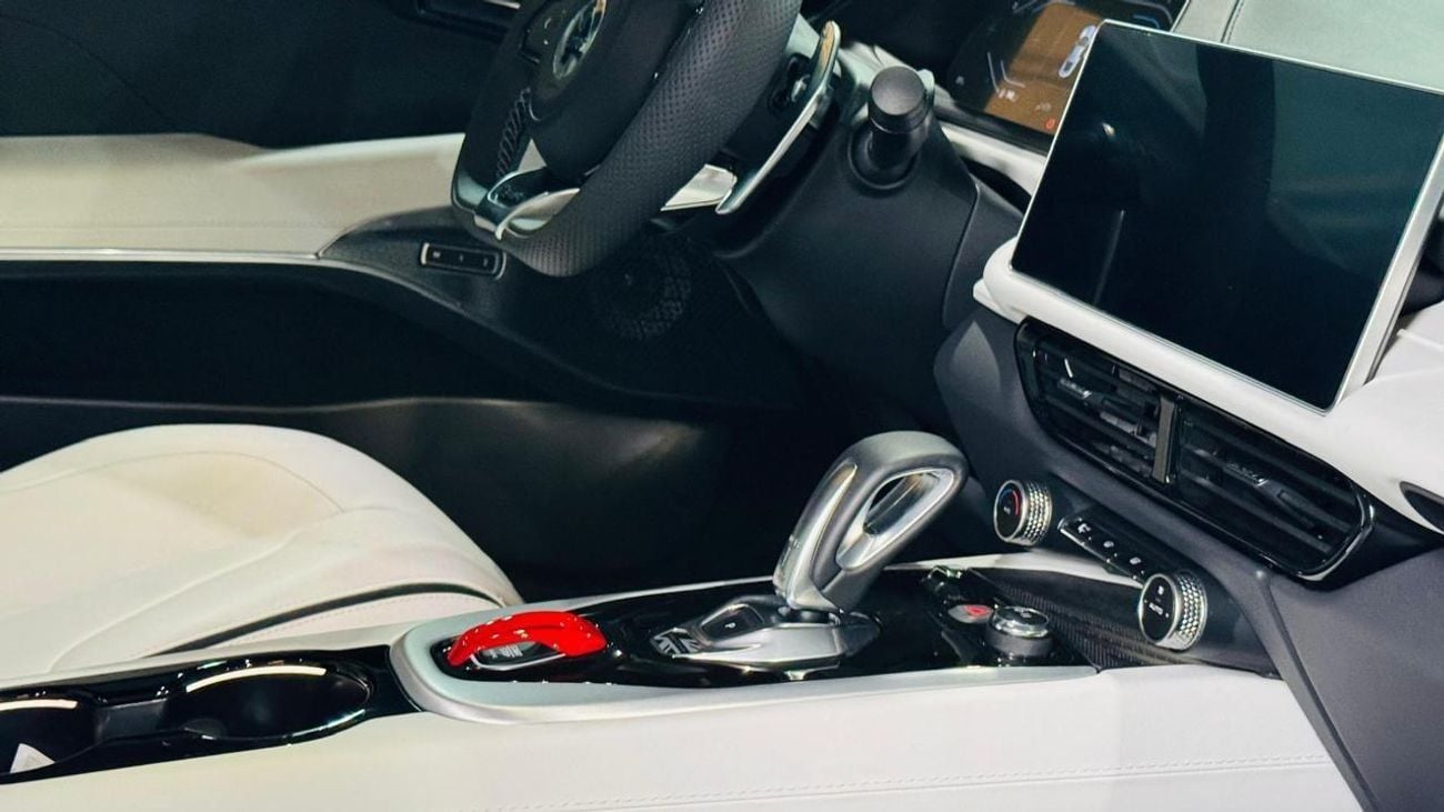 لوتس أميرة 2024 Lotus Emira First Edition