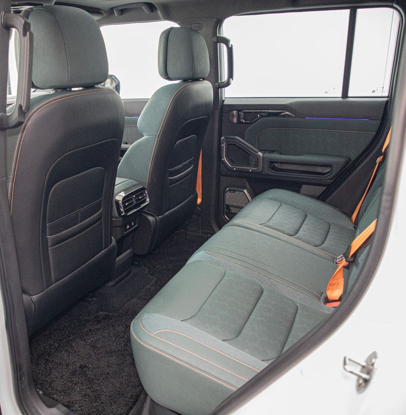 Jetour T2 2,500x60 • 20% DP • 2026 Jetour T2 Luxury Defender Pack 2.0L 250 BHP • Jetour Warranty • GCC