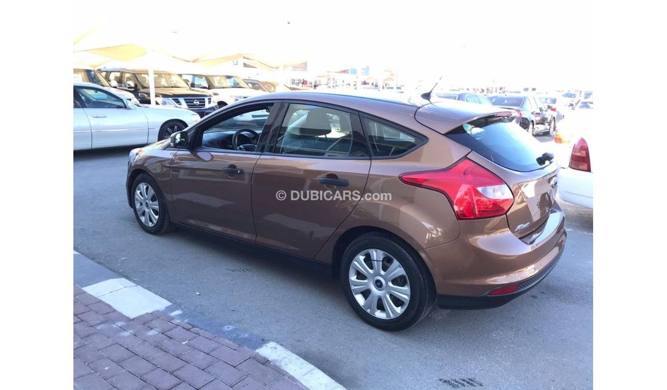 Ford Focus 2014 g cc full automatic accident free original pant